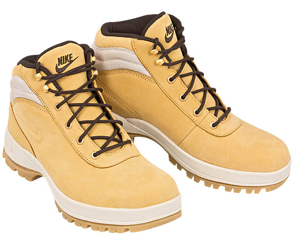 nike acg mandara boots mens